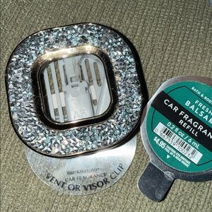 - Bath & Body Works Car Vent or Visor Clip with one scent fragrance.